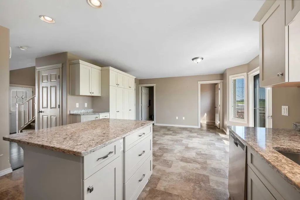 4321 32 Street Lloydminster SK S9V 2G8