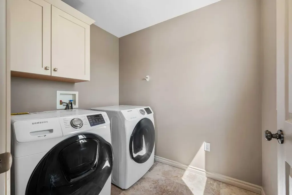 4321 32 Street Lloydminster SK S9V 2G8