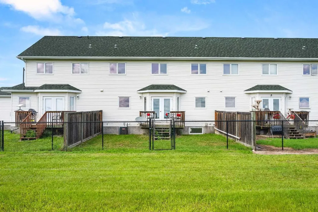 4321 32 Street Lloydminster SK S9V 2G8