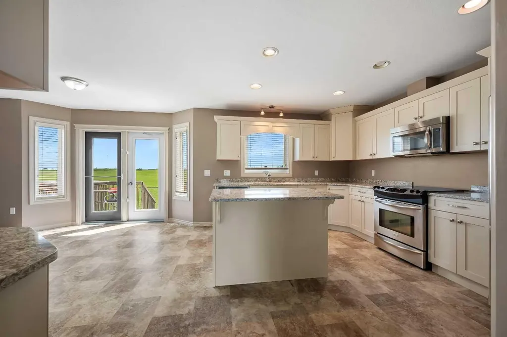 4321 32 Street Lloydminster SK S9V 2G8