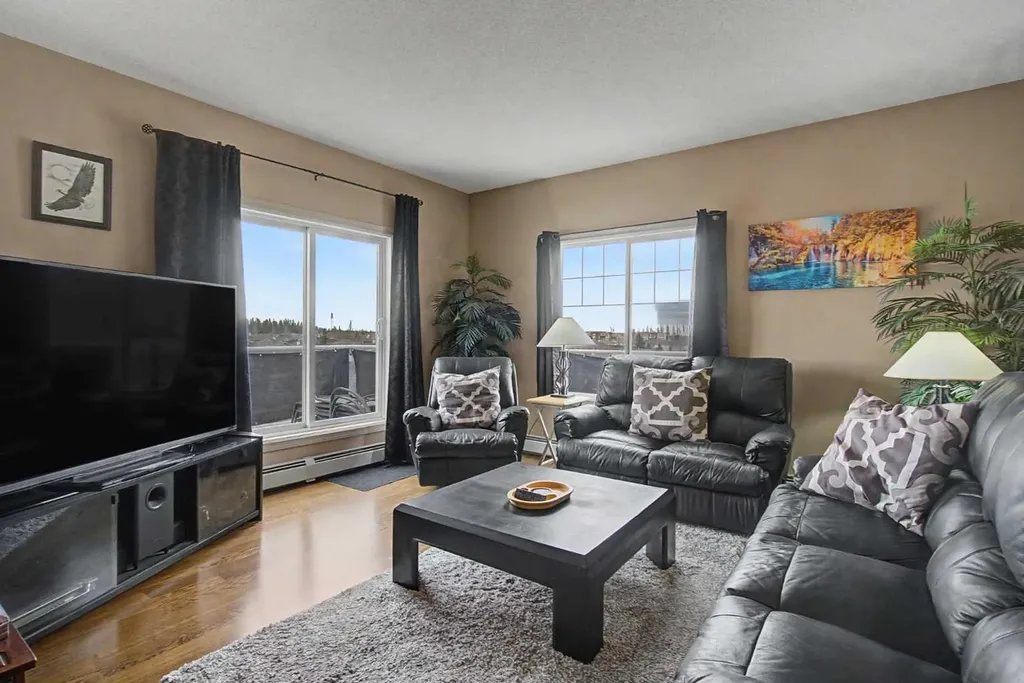 263 Macewan Road Edmonton AB T6W 0C4