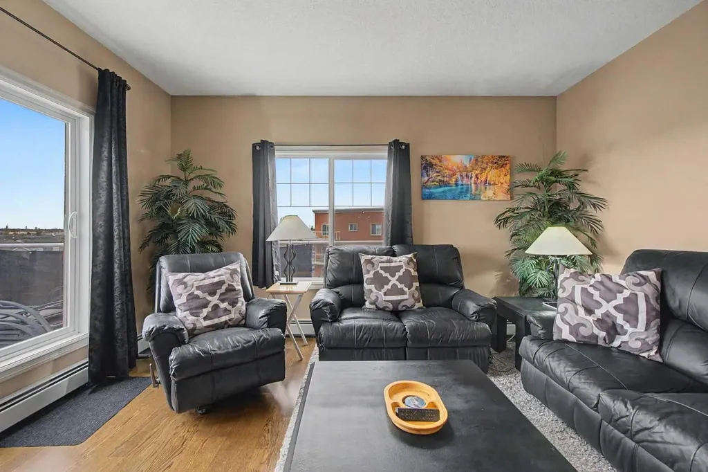 263 Macewan Road Edmonton AB T6W 0C4