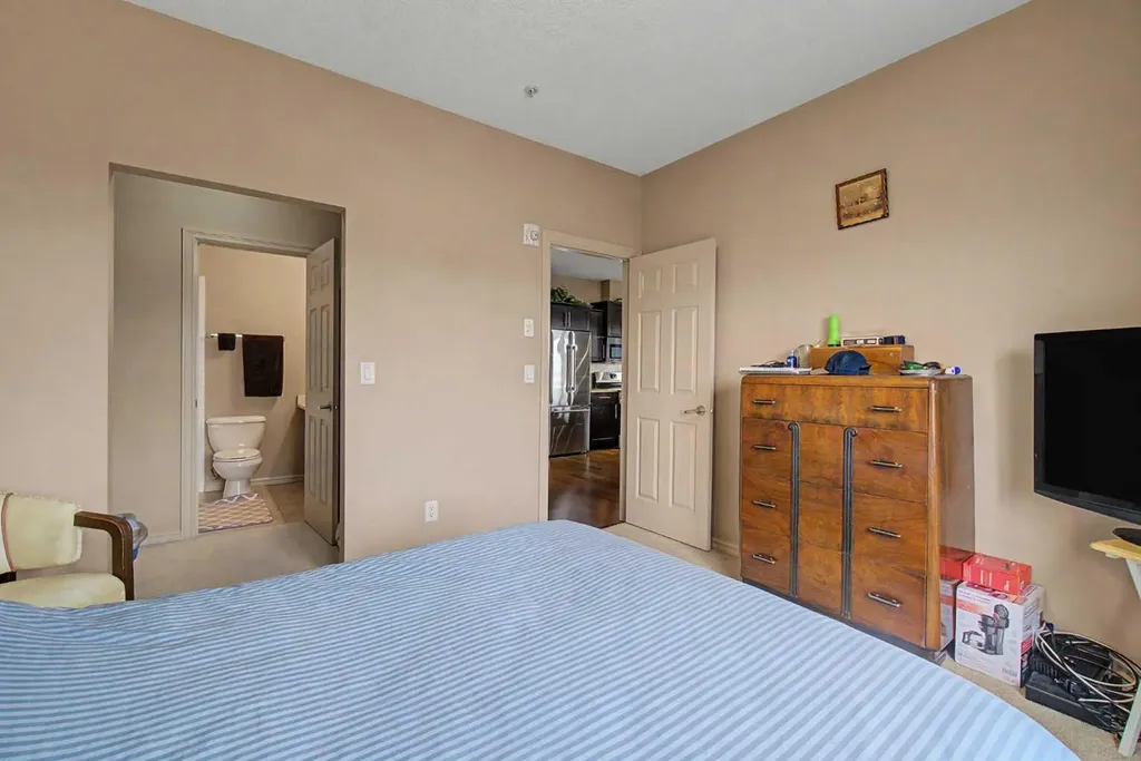 263 Macewan Road Edmonton AB T6W 0C4