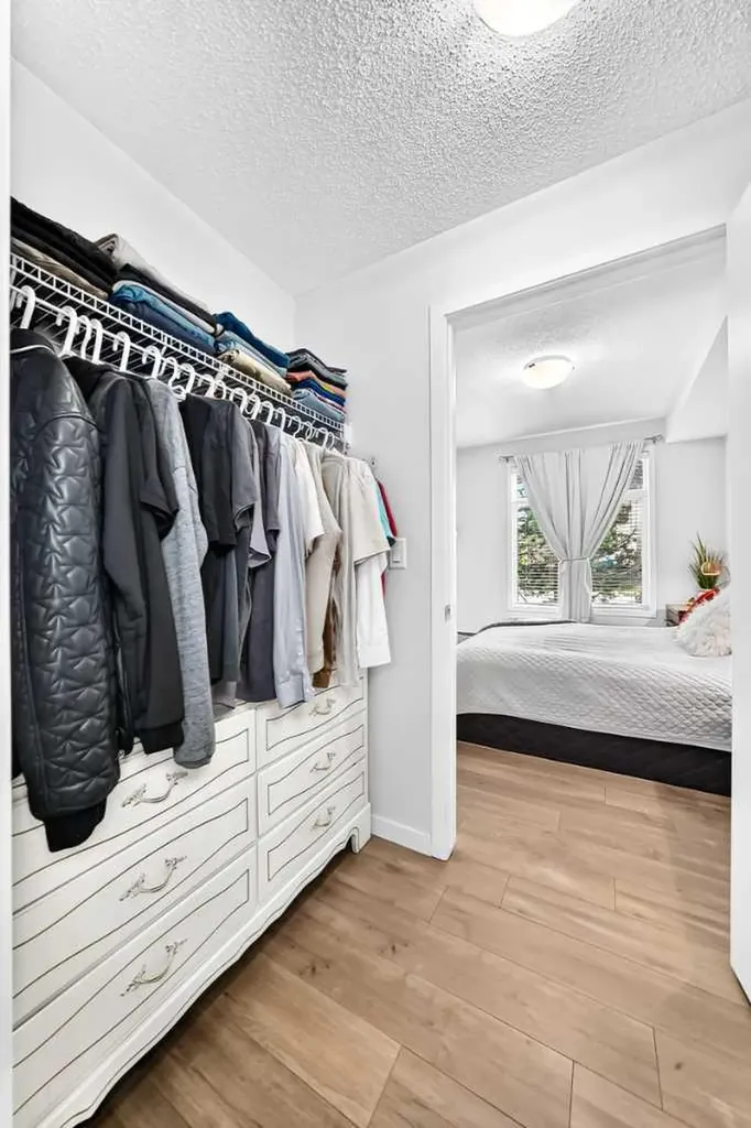 6603 New Brighton Avenue SE Calgary AB T2Z 5E5