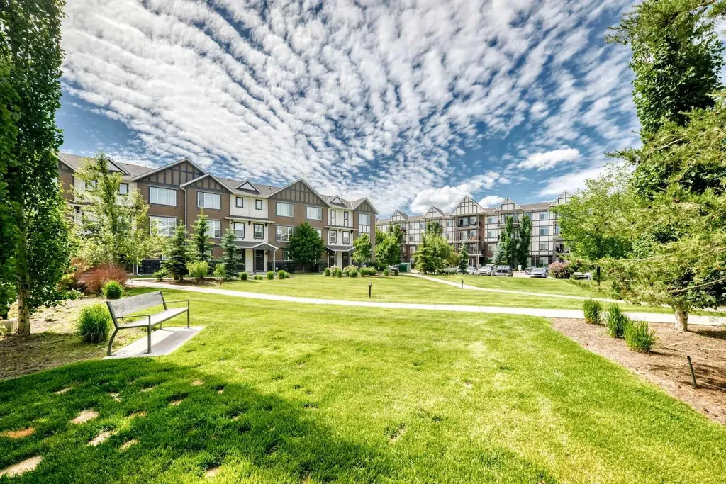 6603 New Brighton Avenue SE Calgary AB T2Z 5E5