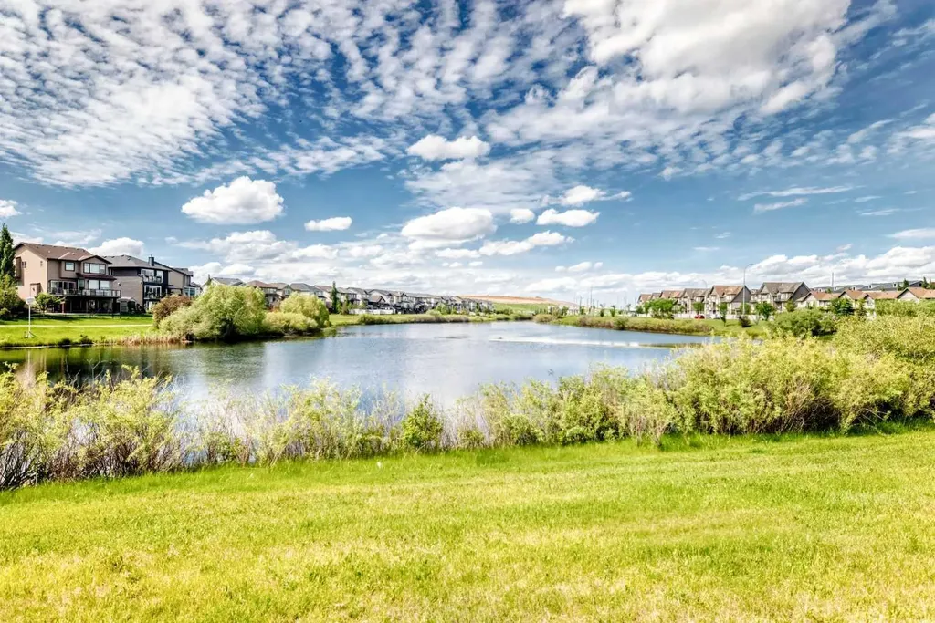 6603 New Brighton Avenue SE Calgary AB T2Z 5E5
