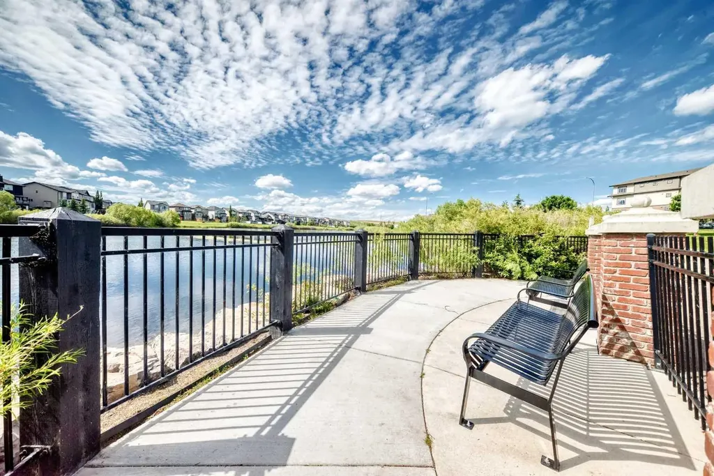 6603 New Brighton Avenue SE Calgary AB T2Z 5E5