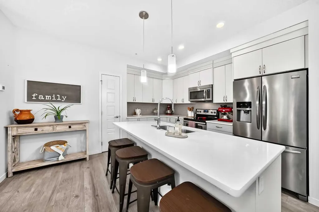 6603 New Brighton Avenue SE Calgary AB T2Z 5E5