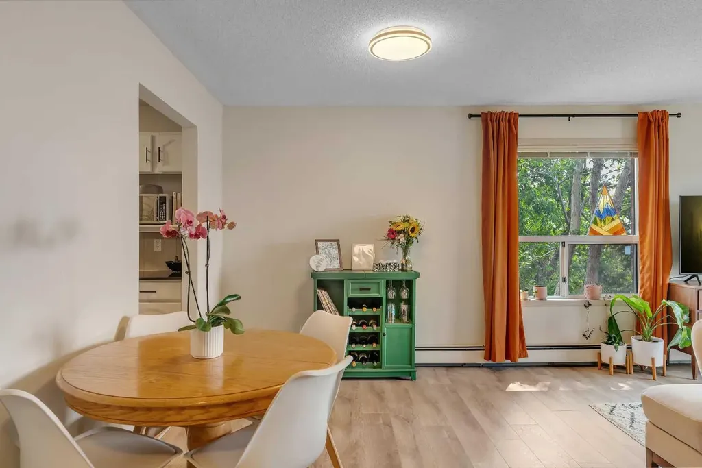 2211 29 Street SW Calgary AB T3E 2K1