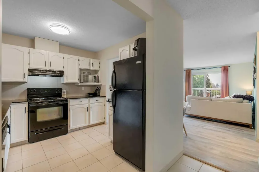 2211 29 Street SW Calgary AB T3E 2K1