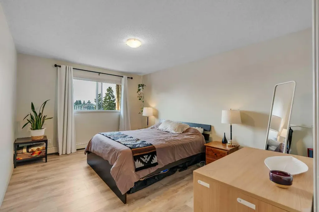 2211 29 Street SW Calgary AB T3E 2K1