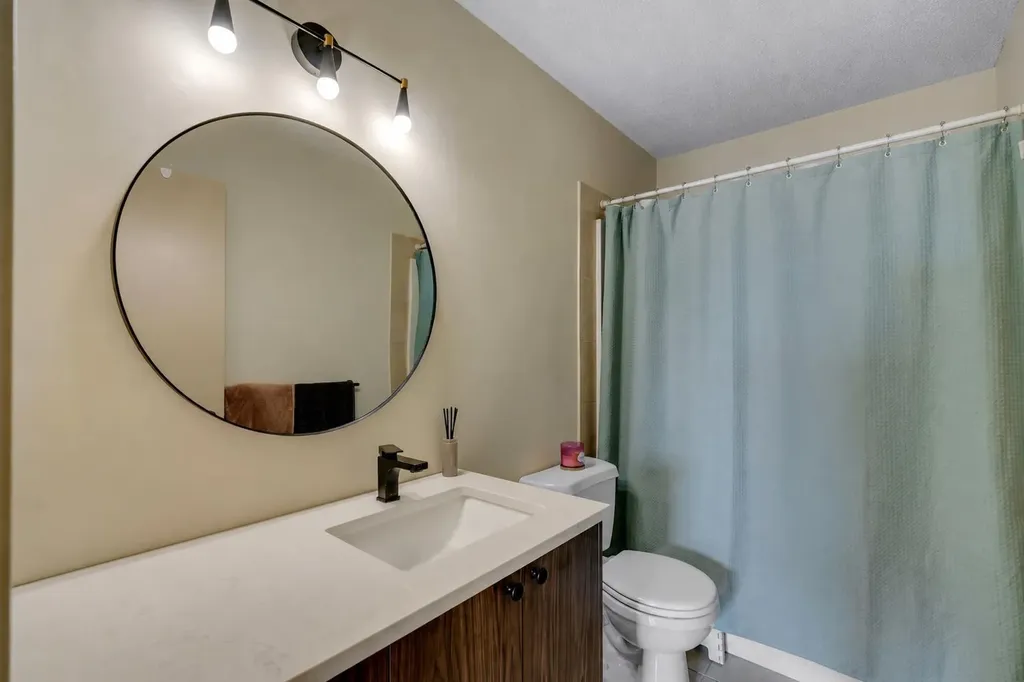 2211 29 Street SW Calgary AB T3E 2K1