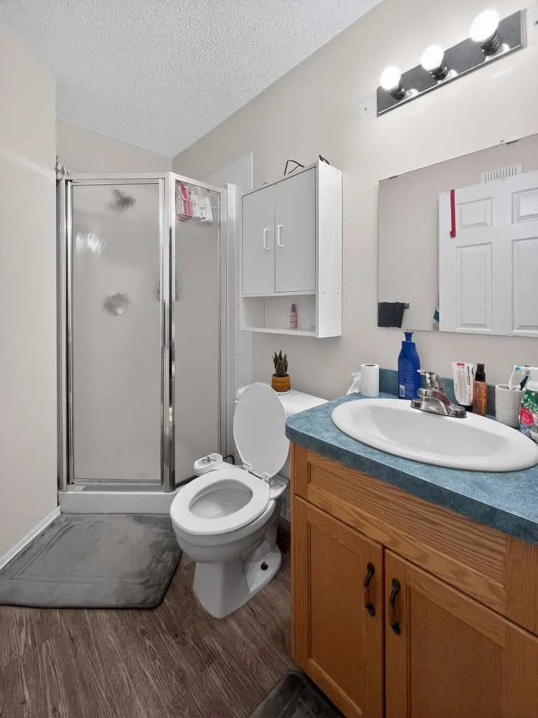 9214 94a Avenue Grande Prairie AB T8V6W5