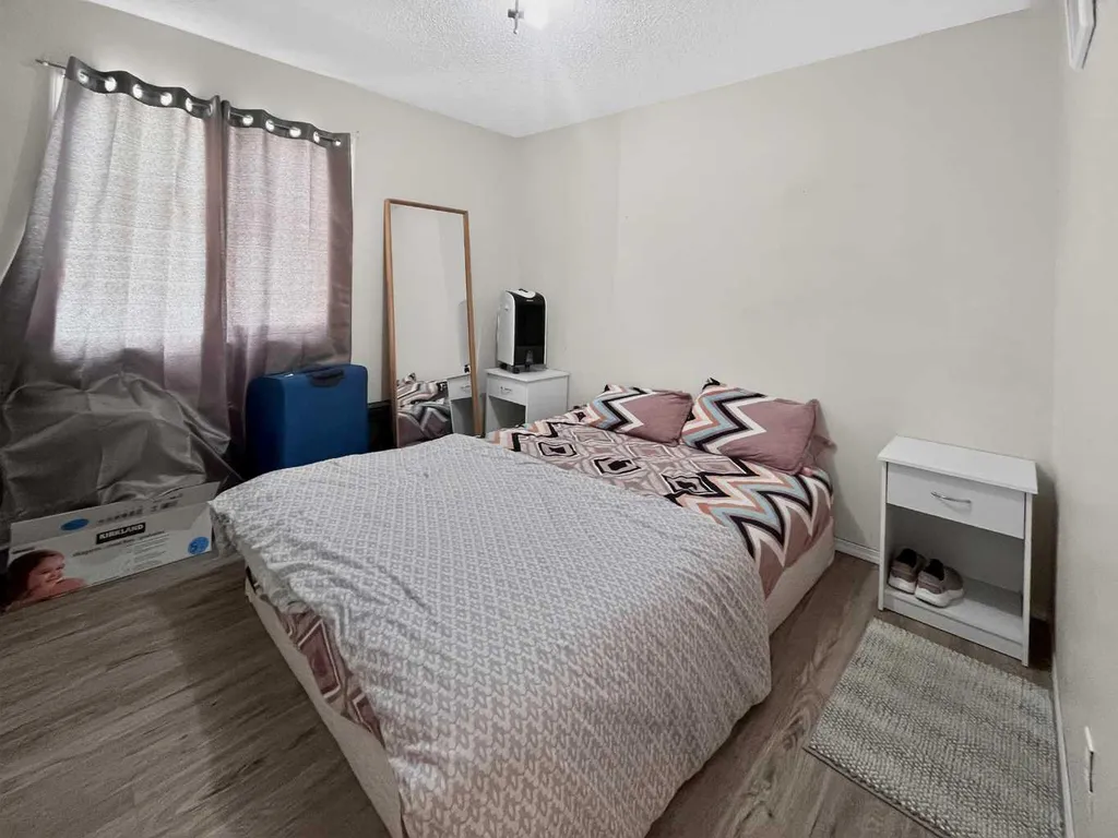 9214 94a Avenue Grande Prairie AB T8V6W5
