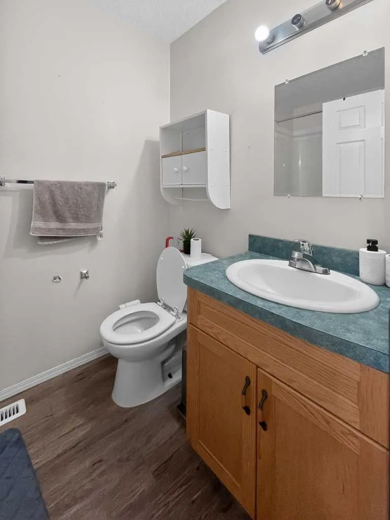9214 94a Avenue Grande Prairie AB T8V6W5