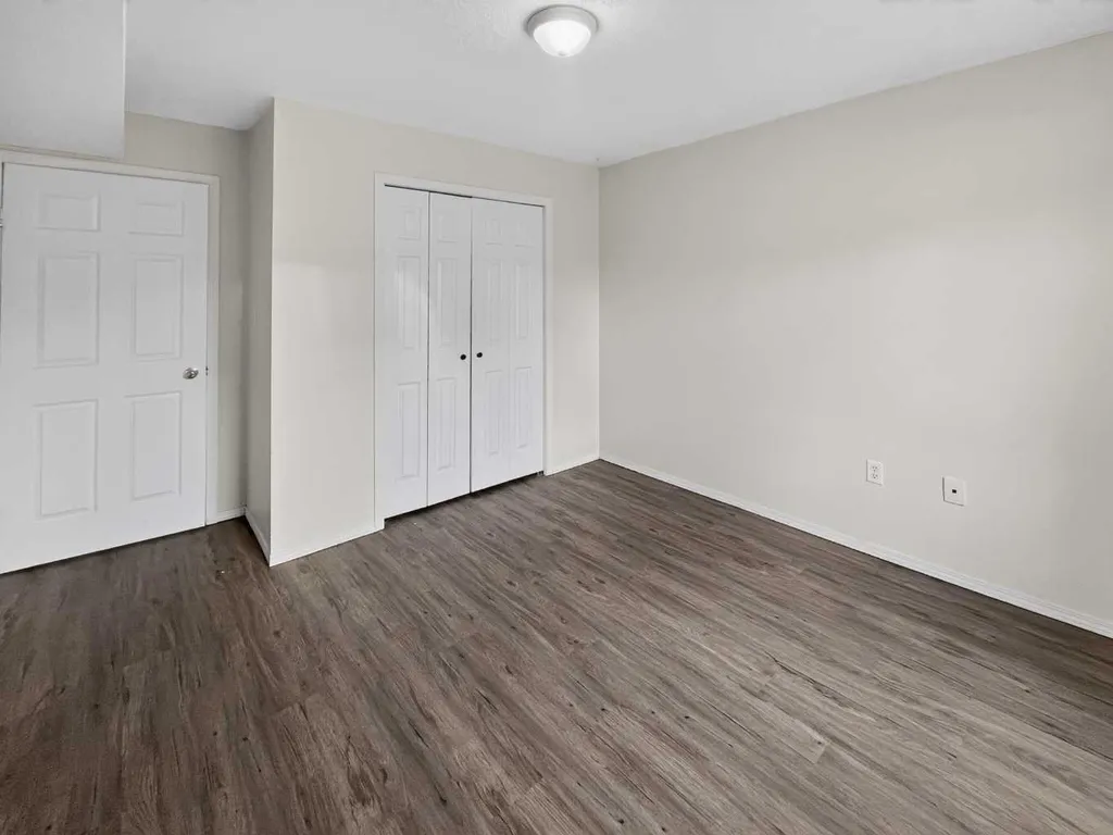 9214 94a Avenue Grande Prairie AB T8V6W5
