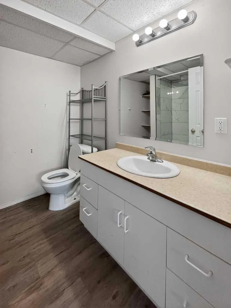 9214 94a Avenue Grande Prairie AB T8V6W5