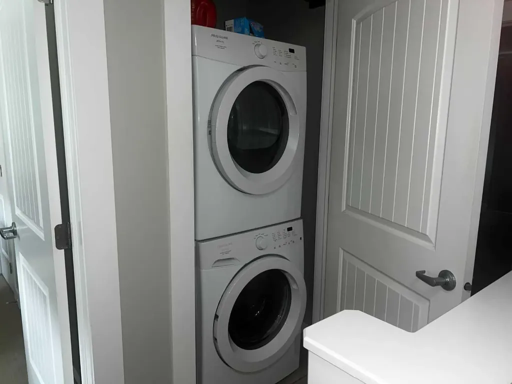 140 Fontaine Fort Mcmurray AB T9H0C9
