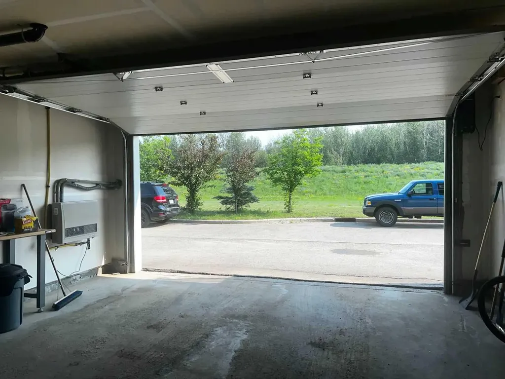 140 Fontaine Fort Mcmurray AB T9H0C9
