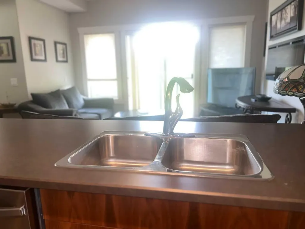 140 Fontaine Fort Mcmurray AB T9H0C9