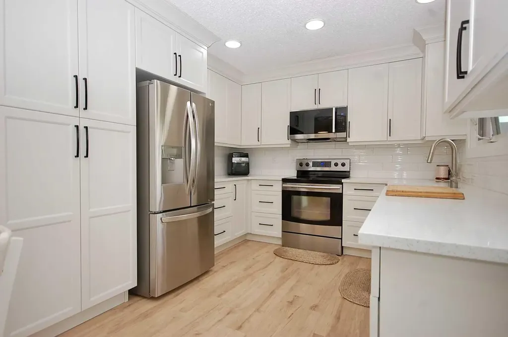 64 Rossmere Avenue SE Medicine Hat AB T1B 2V4