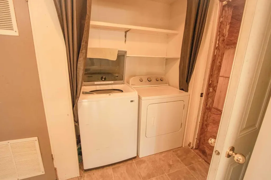 4920 50 Street Islay AB T0B2J0
