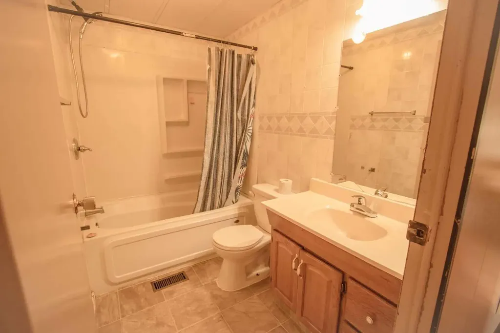 4920 50 Street Islay AB T0B2J0