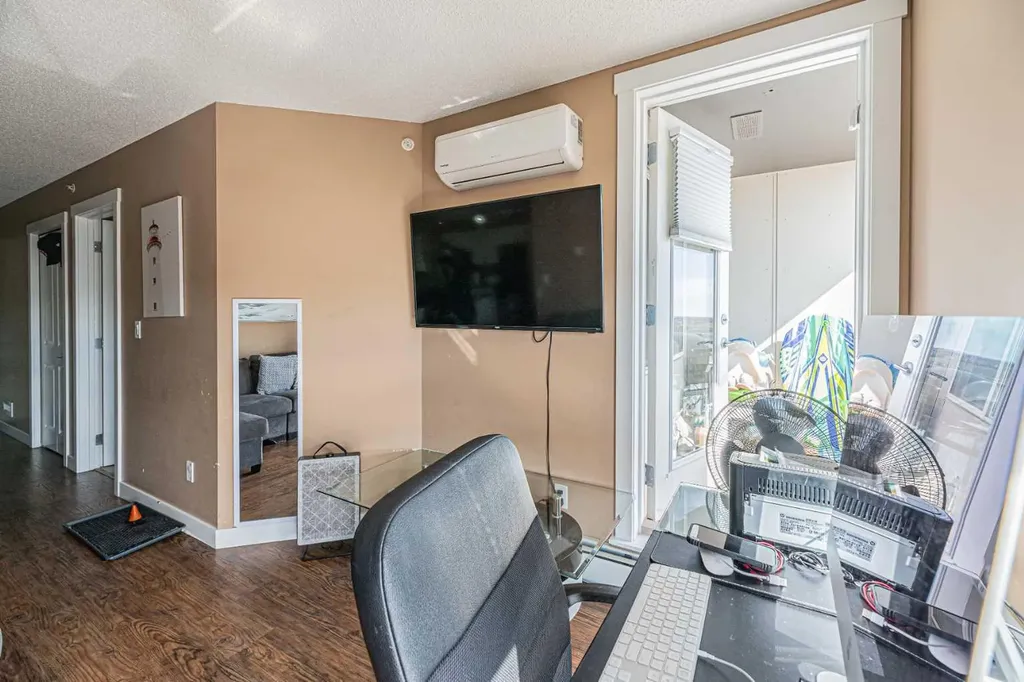 10 Kincora Glen Park NW Calgary AB T3R 1K1
