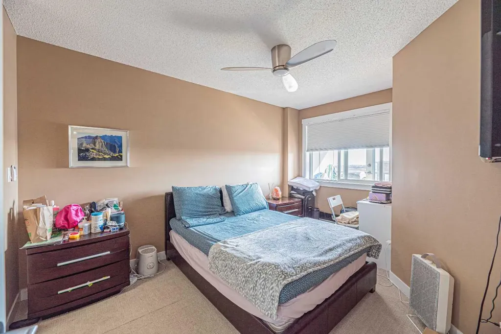 10 Kincora Glen Park NW Calgary AB T3R 1K1
