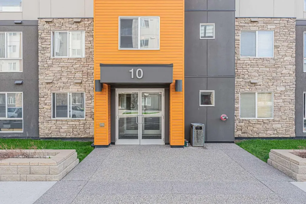 10 Kincora Glen Park NW Calgary AB T3R 1K1