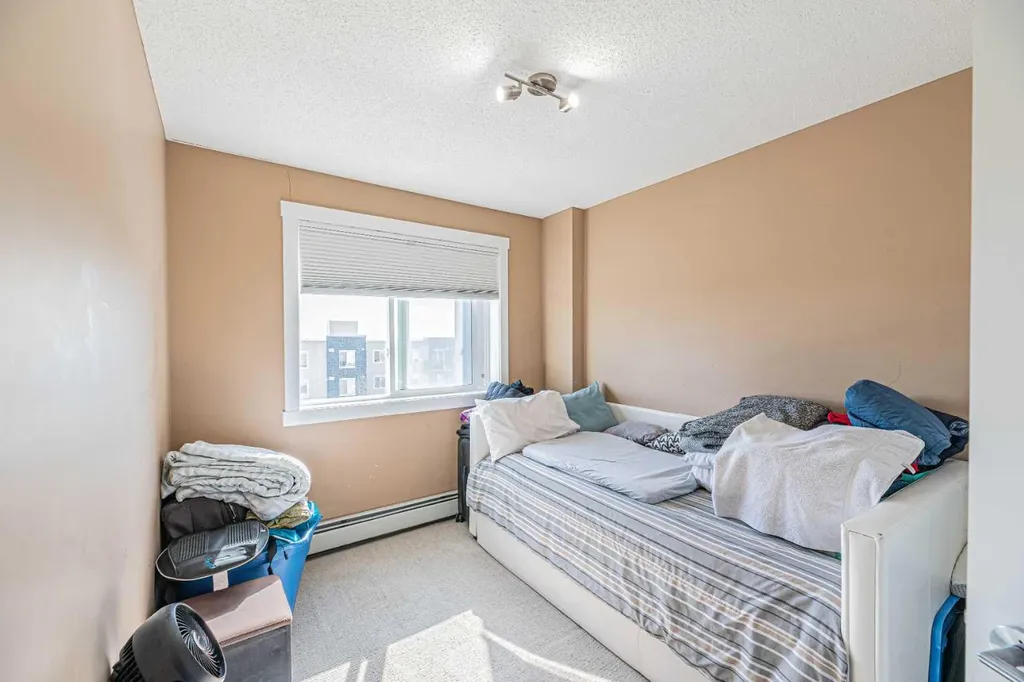 10 Kincora Glen Park NW Calgary AB T3R 1K1