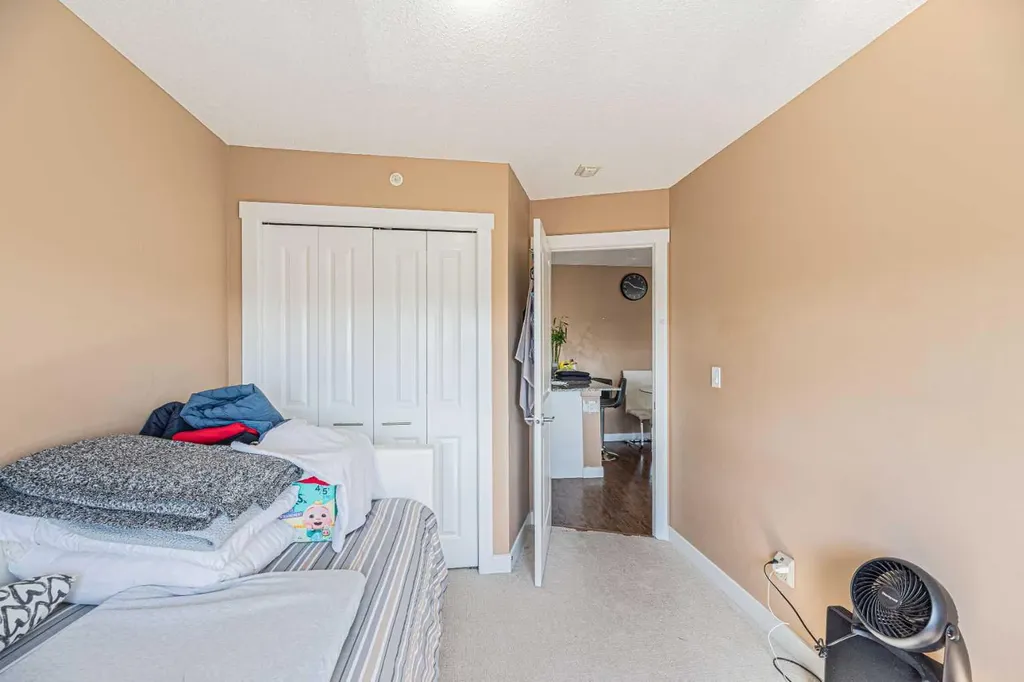 10 Kincora Glen Park NW Calgary AB T3R 1K1