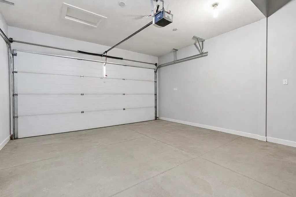 11 Evanscrest Way NW Calgary AB T3P0R4