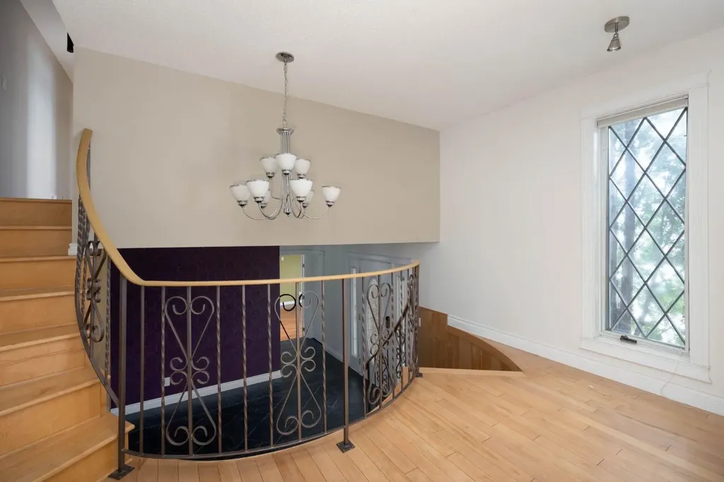 104 Dundas Road Fort Mcmurray AB T9K 1E3