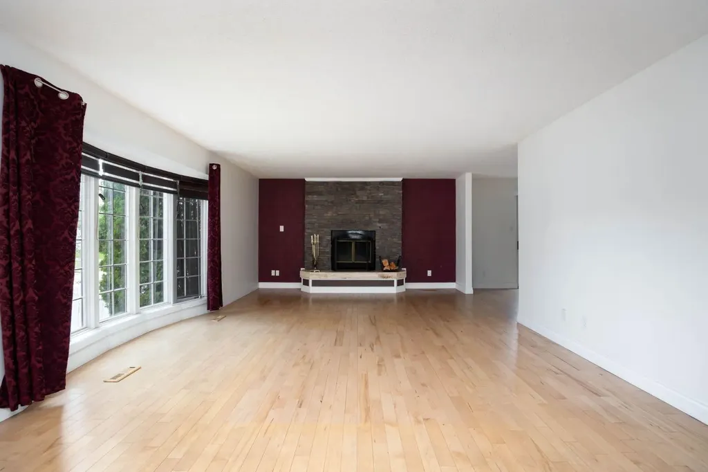 104 Dundas Road Fort Mcmurray AB T9K 1E3