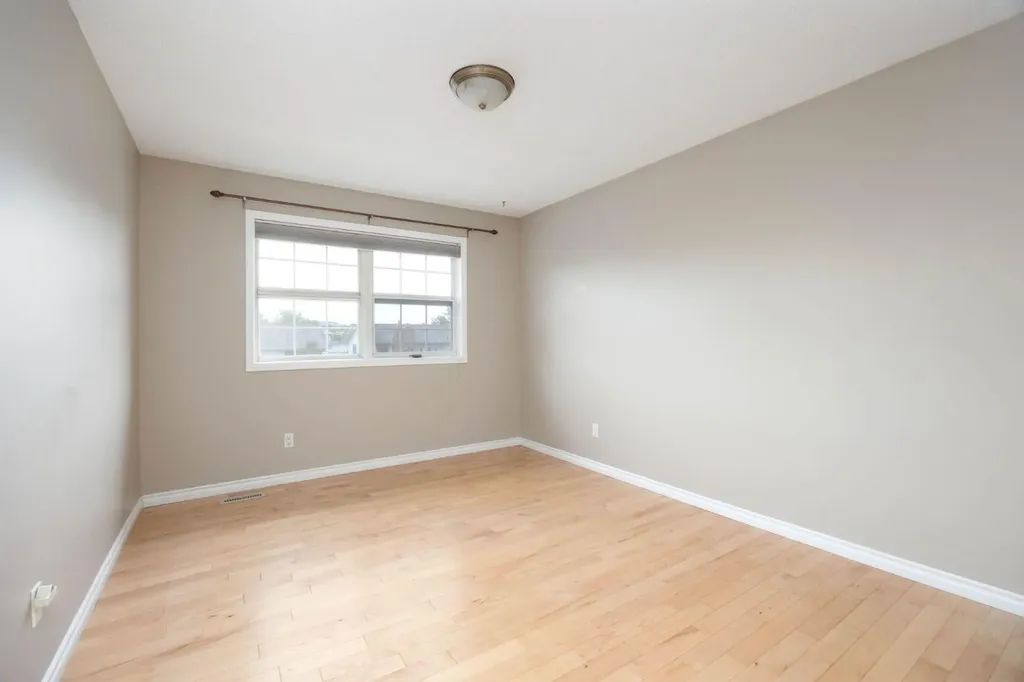 104 Dundas Road Fort Mcmurray AB T9K 1E3