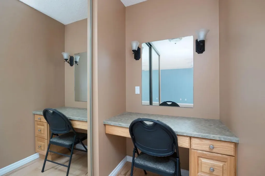 104 Dundas Road Fort Mcmurray AB T9K 1E3