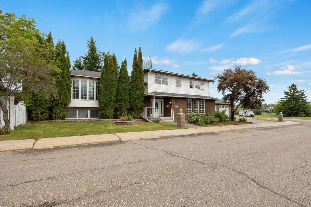 104 Dundas Road Fort Mcmurray AB T9K 1E3