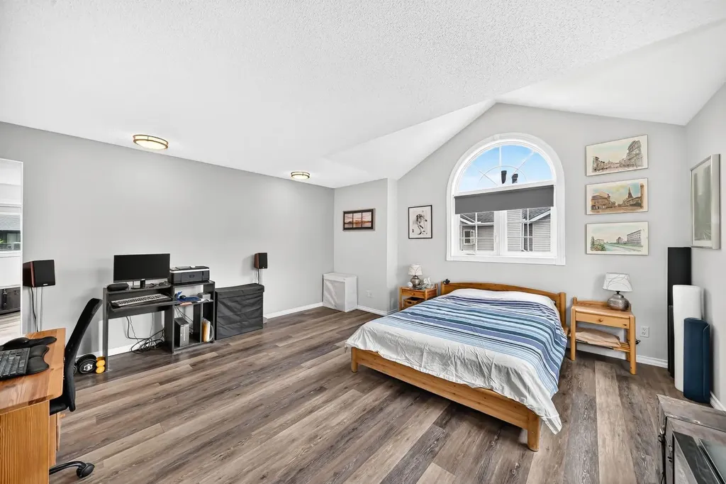 1607 11 Avenue SW Calgary AB t3c0n3