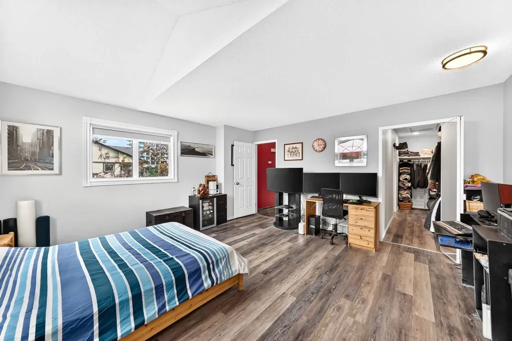 1607 11 Avenue SW Calgary AB t3c0n3