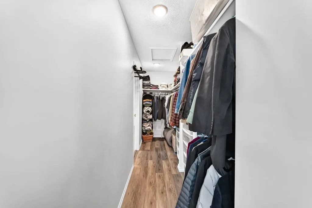 1607 11 Avenue SW Calgary AB t3c0n3