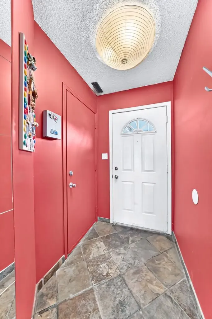 1607 11 Avenue SW Calgary AB t3c0n3