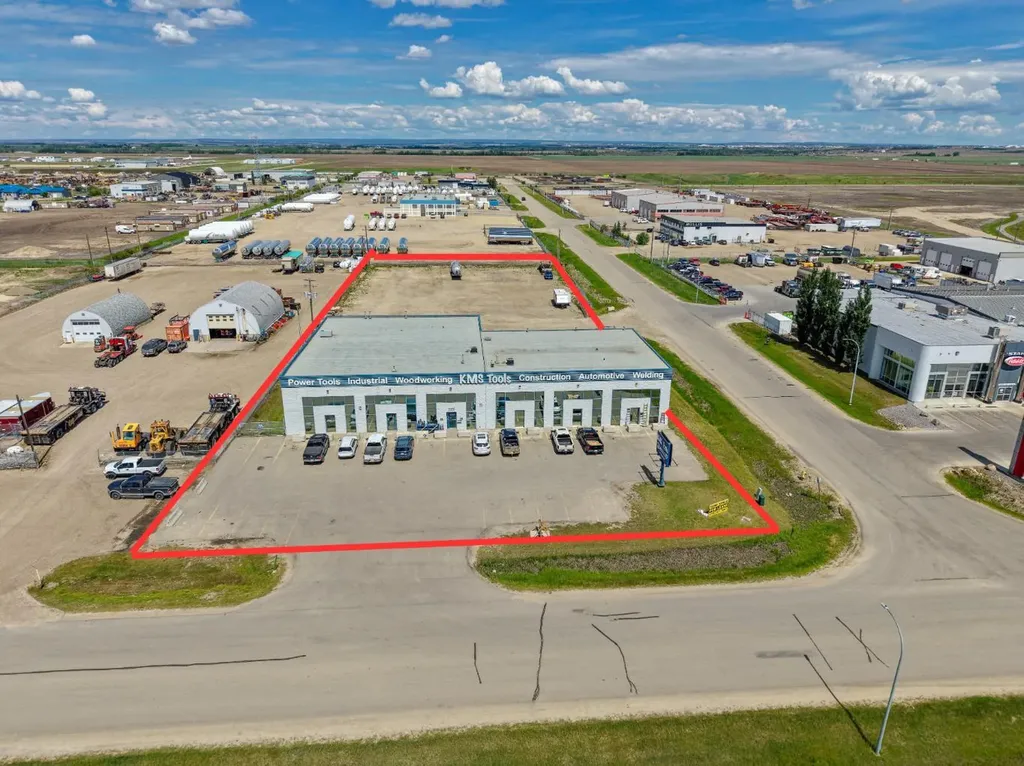 12102 101 Avenue Grande Prairie AB T8V 8A9