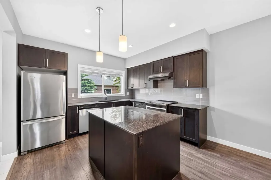 721 Nolan Hill Boulevard NW Calgary AB T3R 0V9