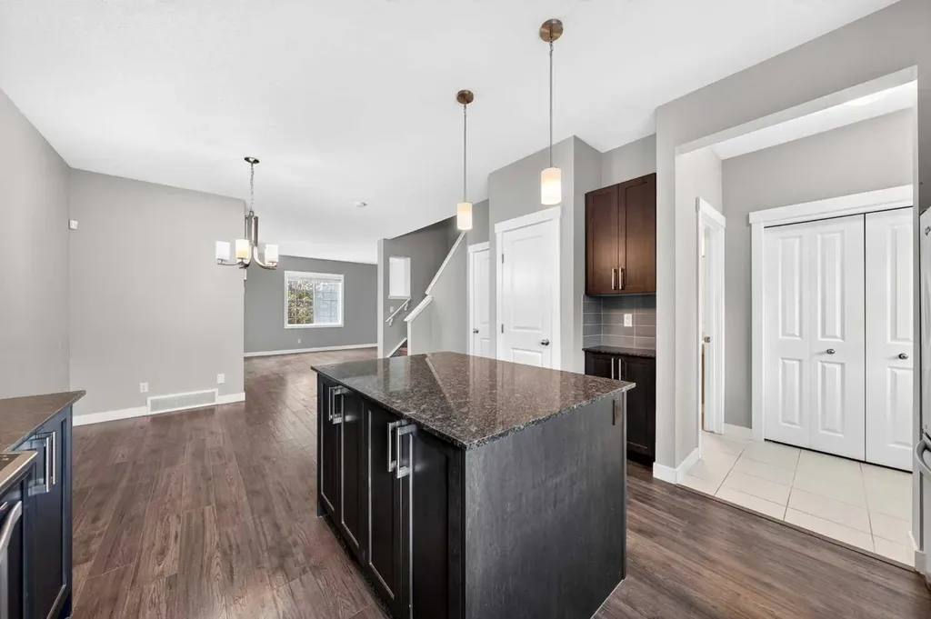 721 Nolan Hill Boulevard NW Calgary AB T3R 0V9