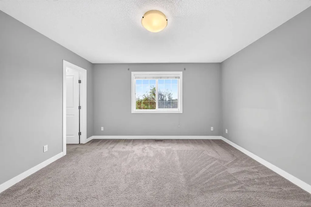 721 Nolan Hill Boulevard NW Calgary AB T3R 0V9