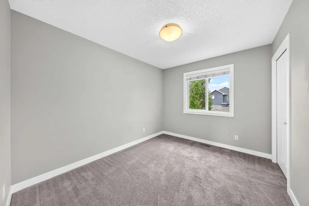 721 Nolan Hill Boulevard NW Calgary AB T3R 0V9