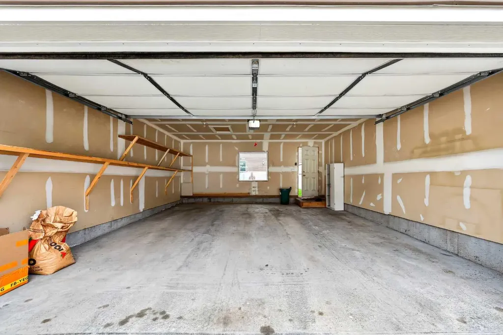 721 Nolan Hill Boulevard NW Calgary AB T3R 0V9