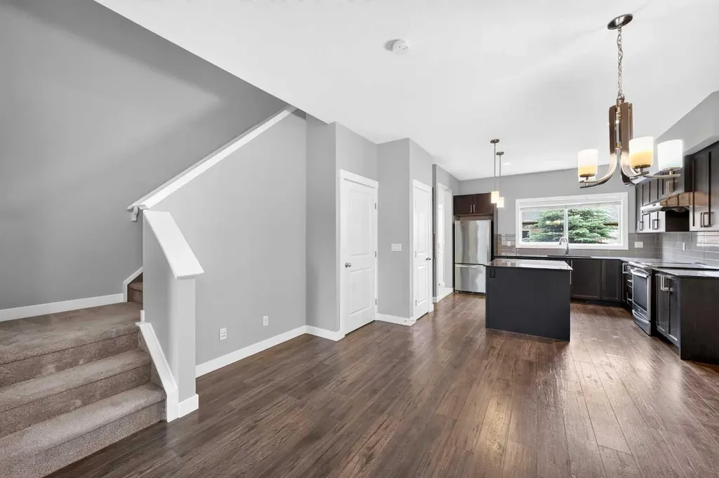 721 Nolan Hill Boulevard NW Calgary AB T3R 0V9