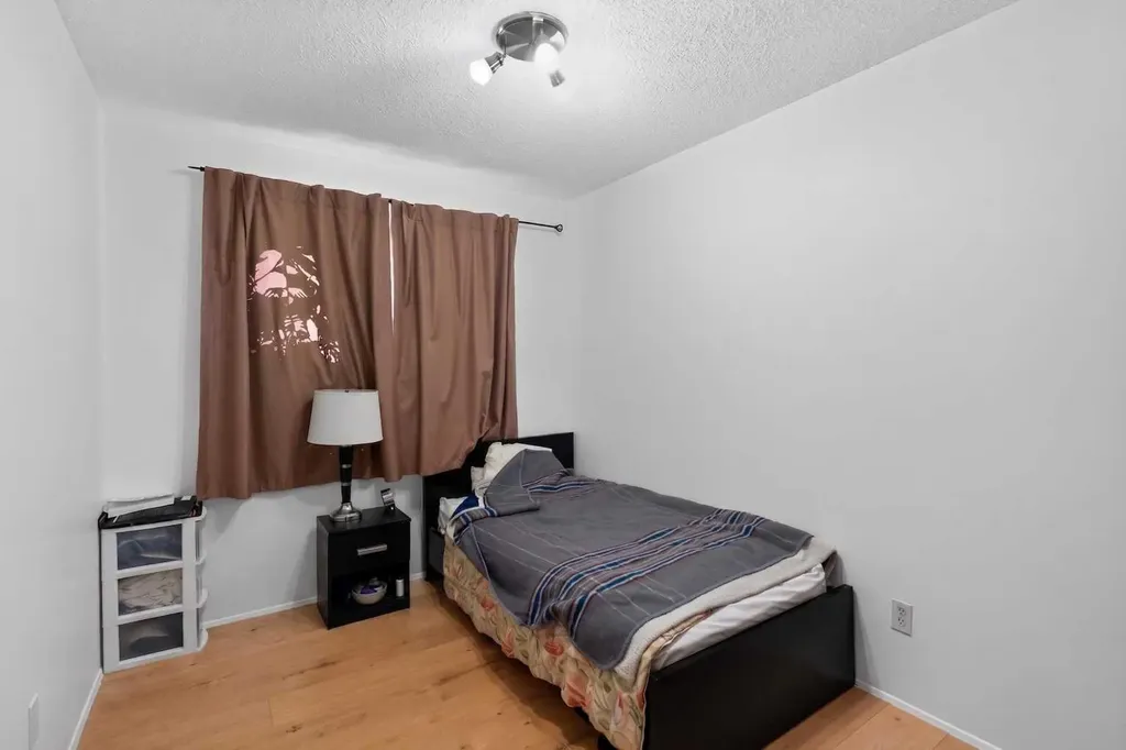 9205 111 Avenue Grande Prairie AB T8V 3L7